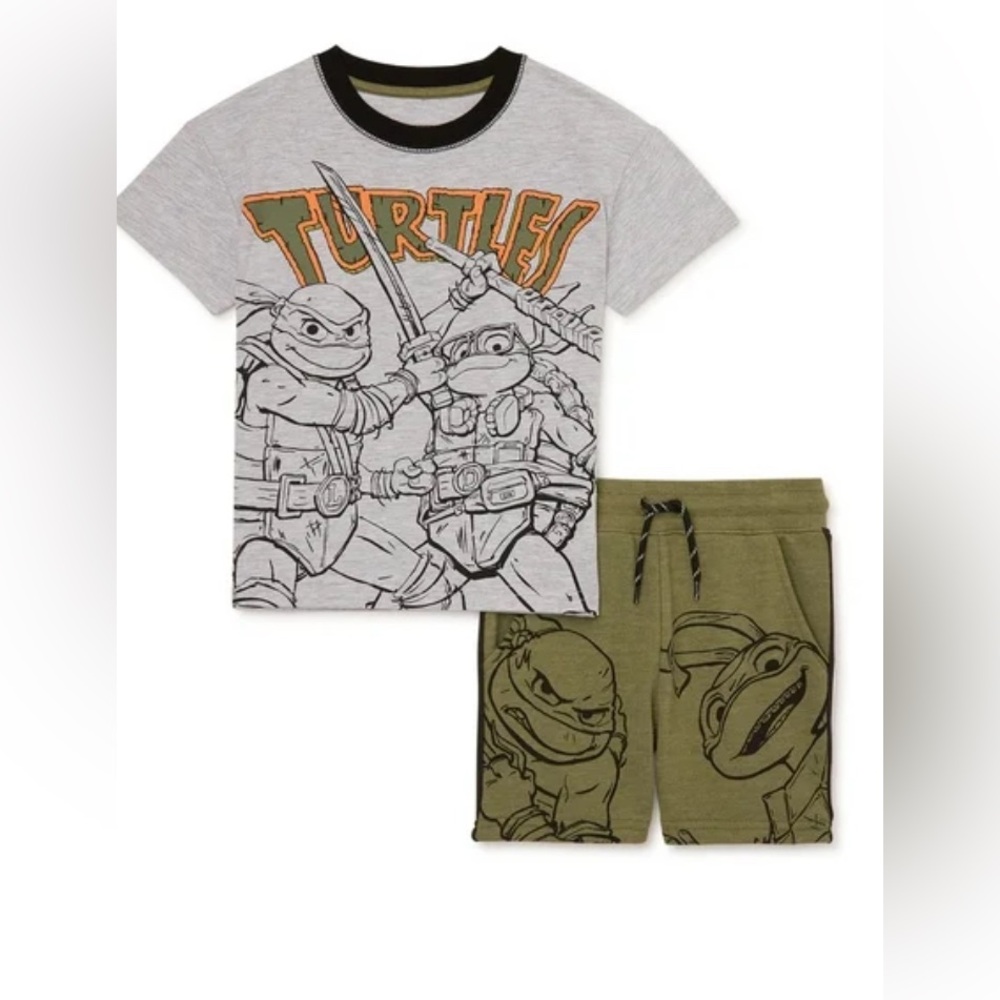 Ninja Turtles shorts outfit